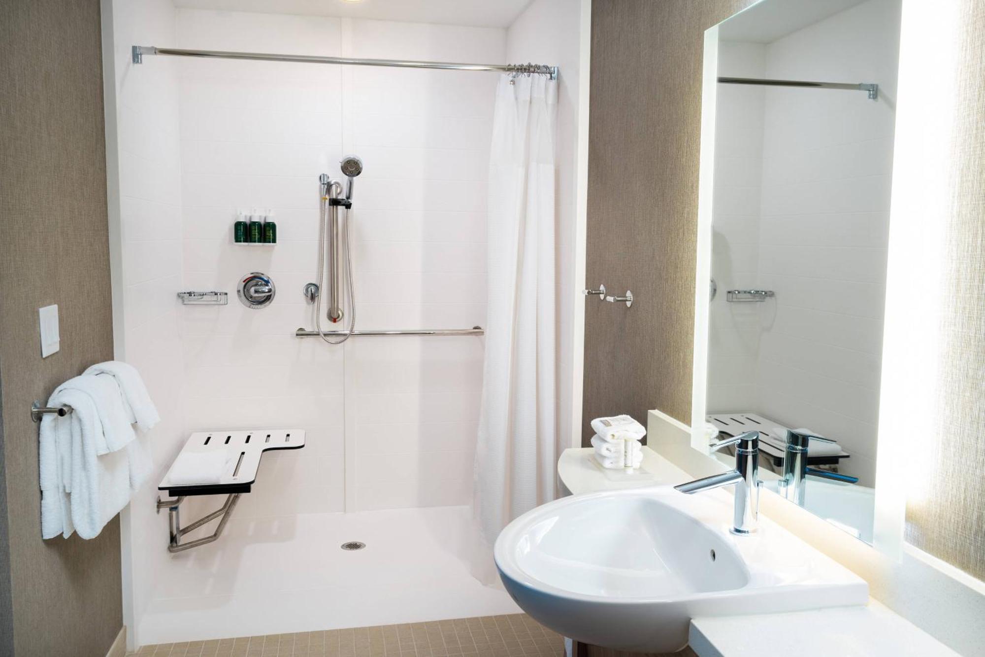 Hotel Springhill Airport 3*