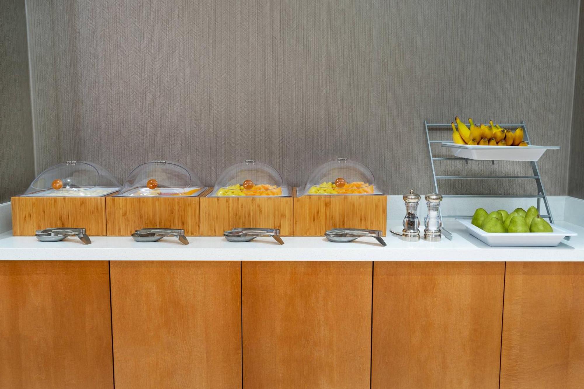 Hotel Springhill Airport 3*